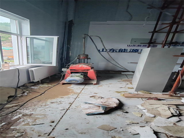 云安地基基础下沉墙体裂缝加固注浆顶升施工